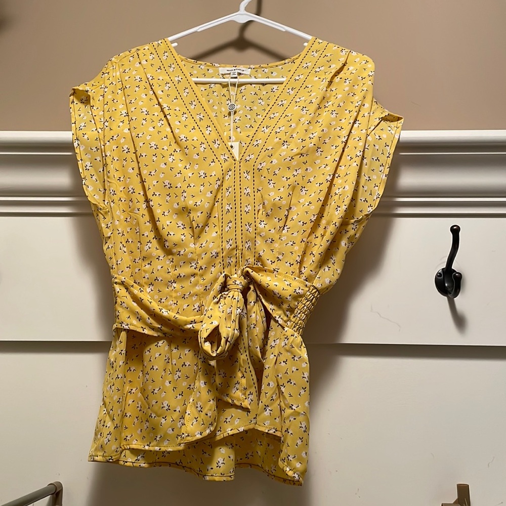 Max Studio yellow floral top